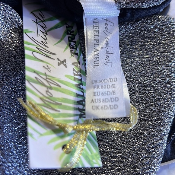 Wolf & Whistle x Malaika Terry Fuller Bust Exclusive size Small - Picture 8 of 9